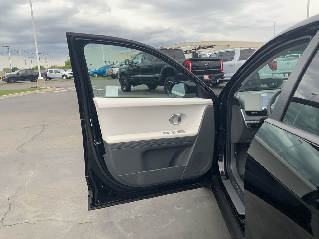 Used 2024 Hyundai Ioniq 5 SEL RWD image 20