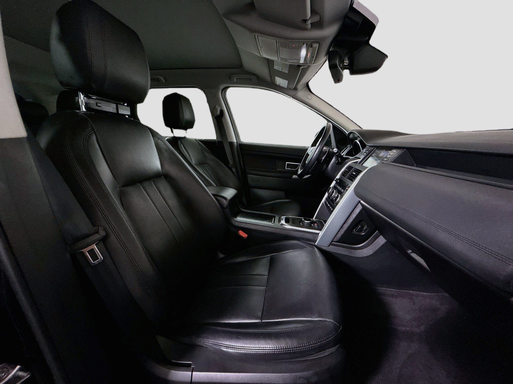 Used 2019 Land Rover Discovery Sport AWD/4WD image 29