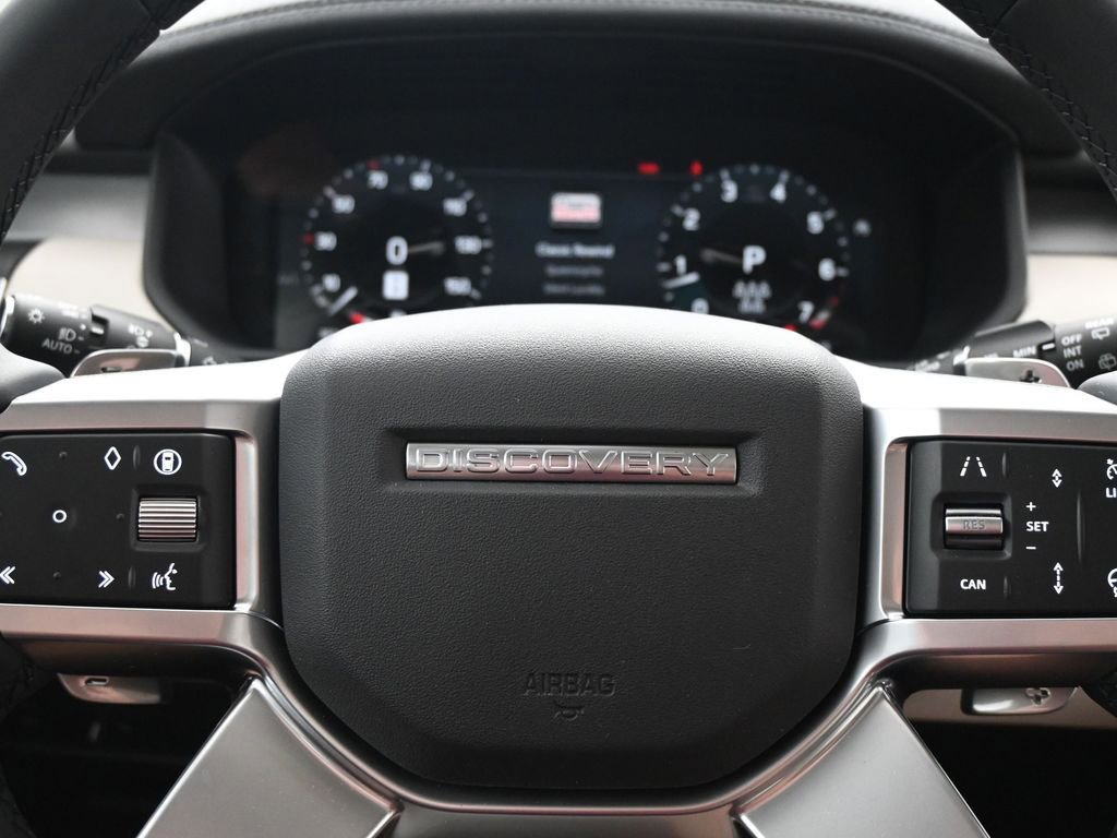 New 2025 Land Rover Discovery Dynamic SE AWD/4WD image 17