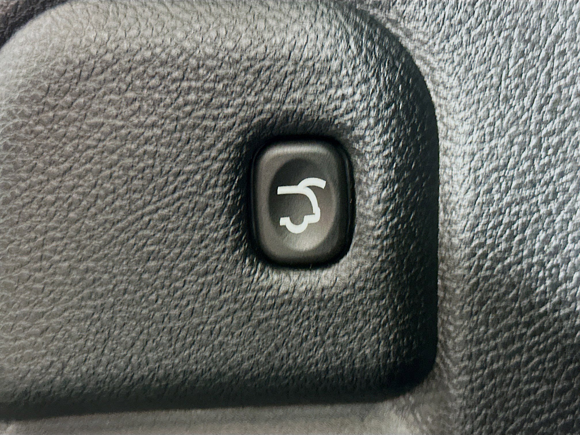 Used 2022 Jeep Grand Cherokee Limited image 30