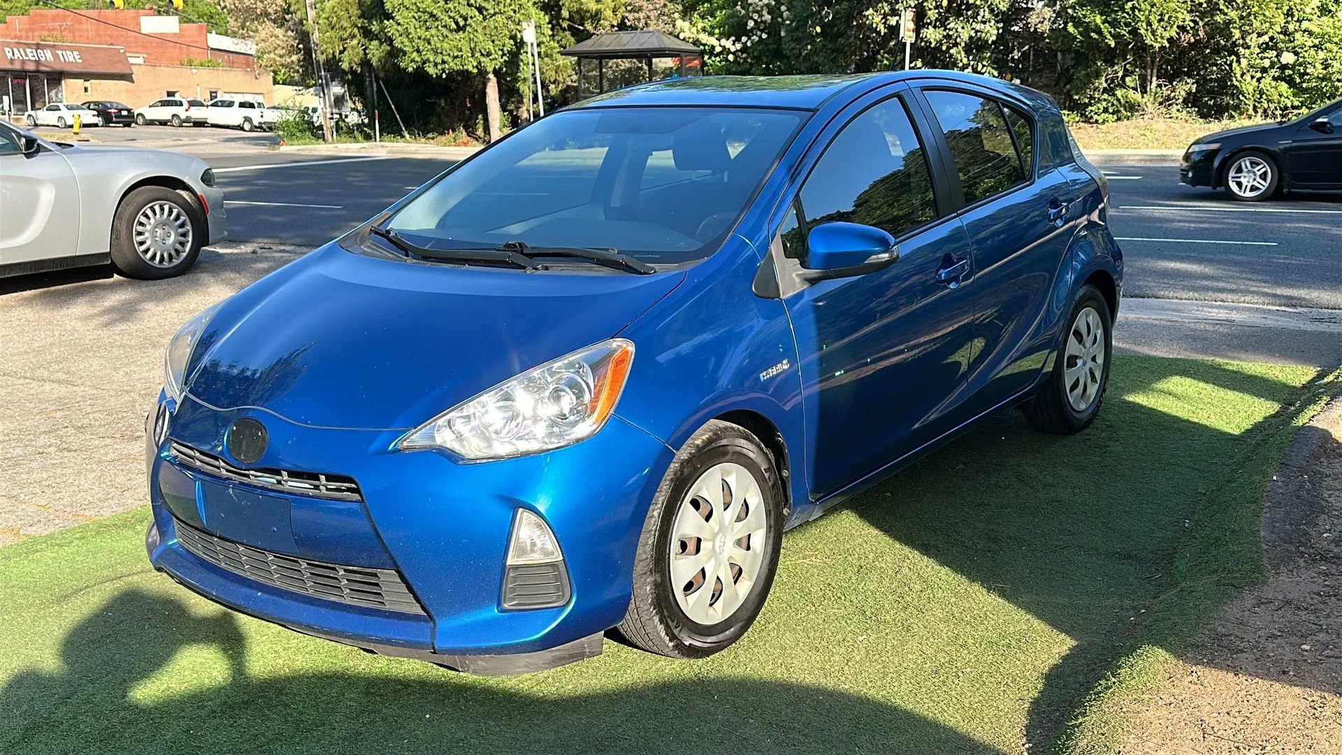 Used 2013 Toyota Prius C Two FWD image 3