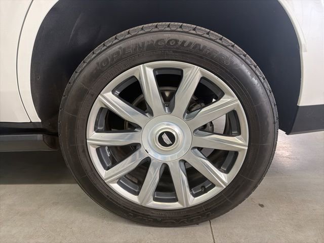 Used 2023 Cadillac Escalade Premium Luxury Platinum image 27