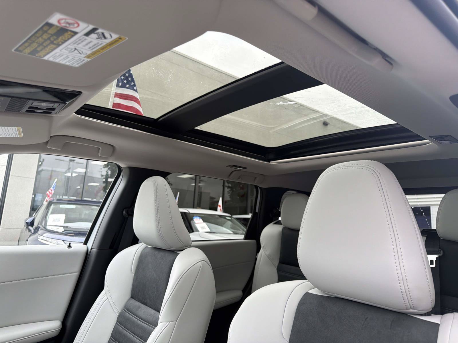 New 2026 Mitsubishi Outlander SE AWD/4WD image 17