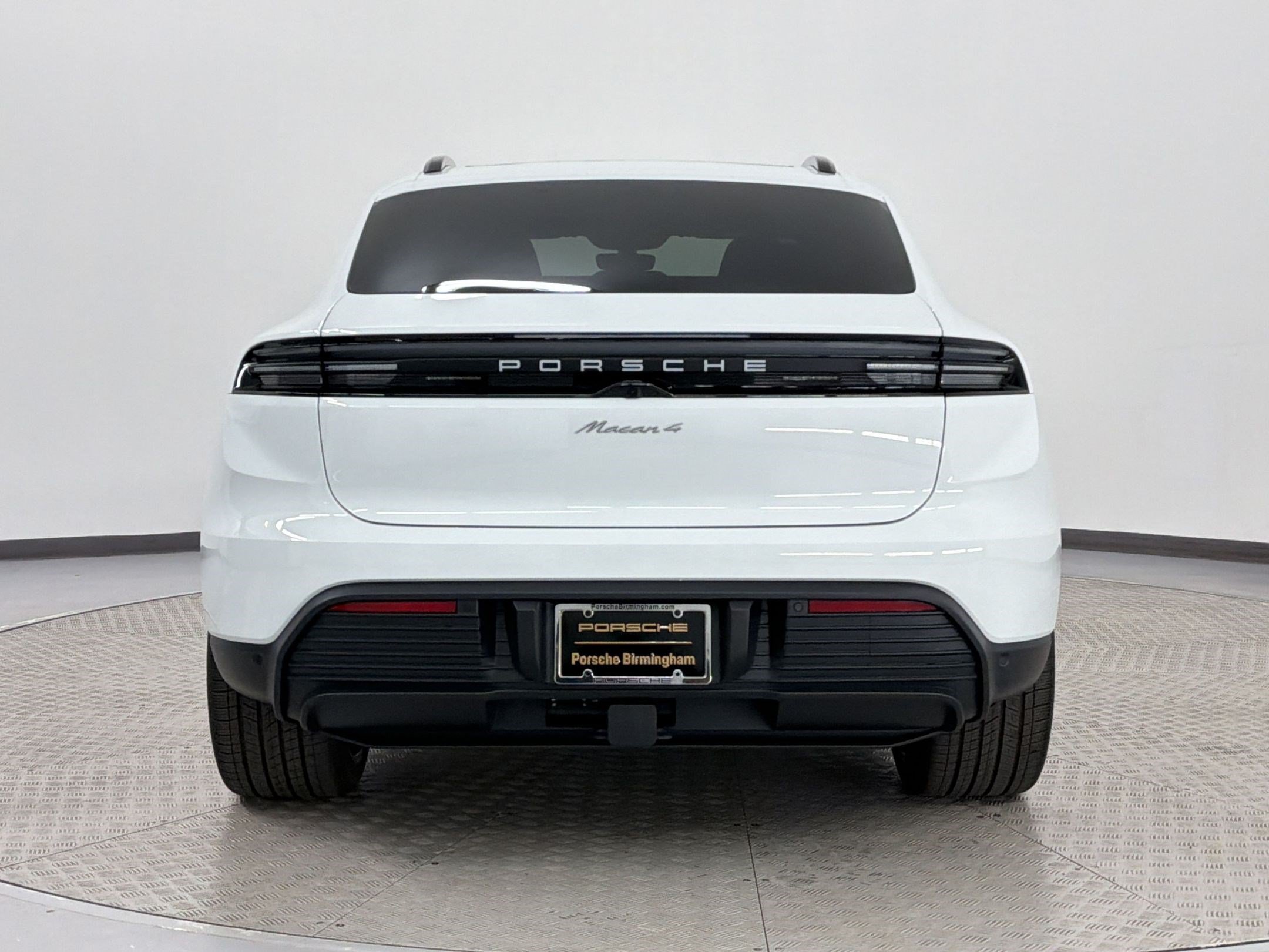 Used 2026 Porsche Macan 4 Electric AWD/4WD image 10