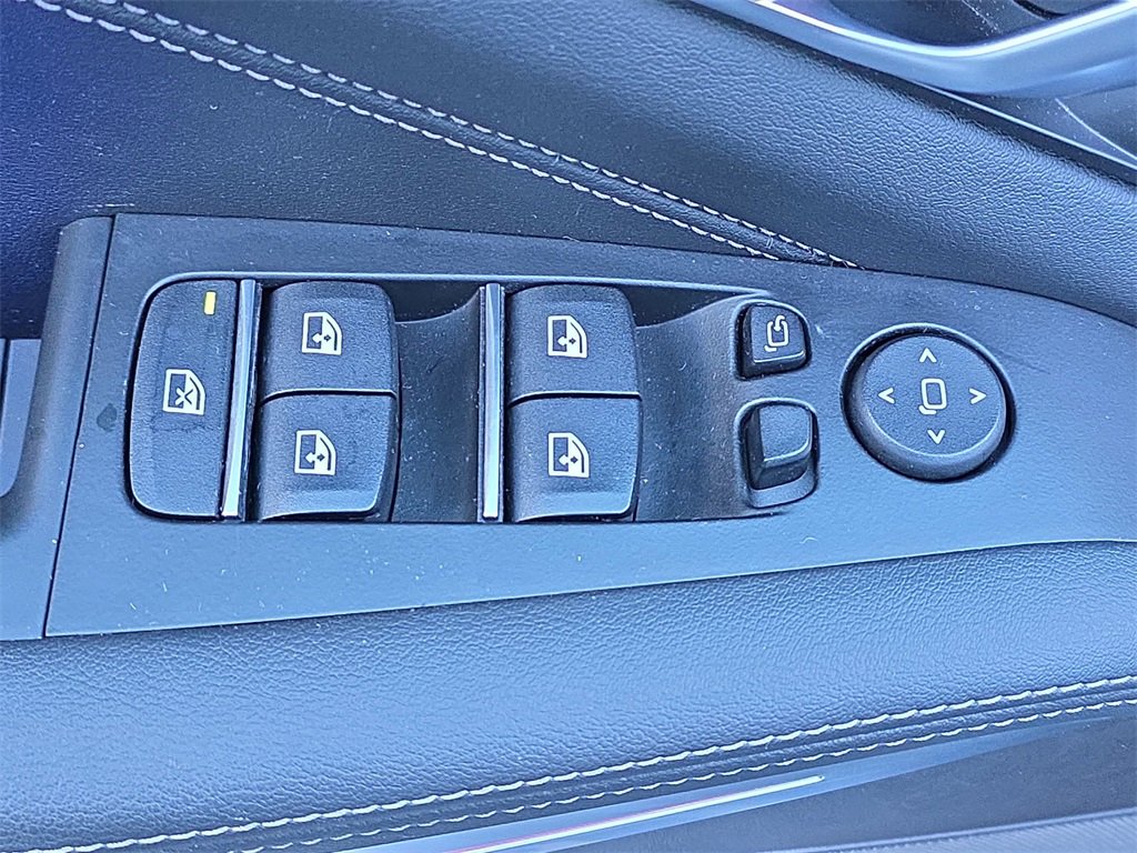 Used 2025 BMW X5 xDrive40i w/ Climate Comfort Package image 32