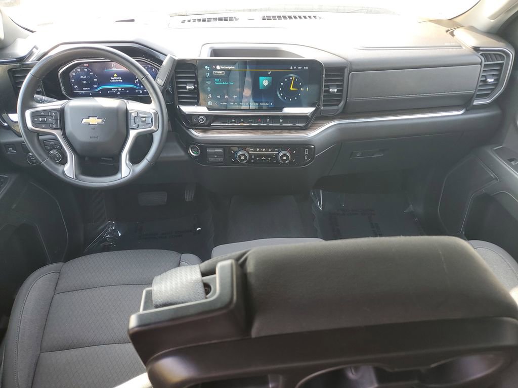 Used 2025 Chevrolet Silverado 1500 LT image 10