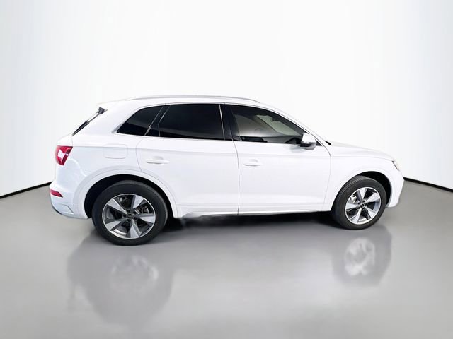 Used 2023 Audi Q5 2.0T Premium w/ Convenience Package AWD/4WD image 9