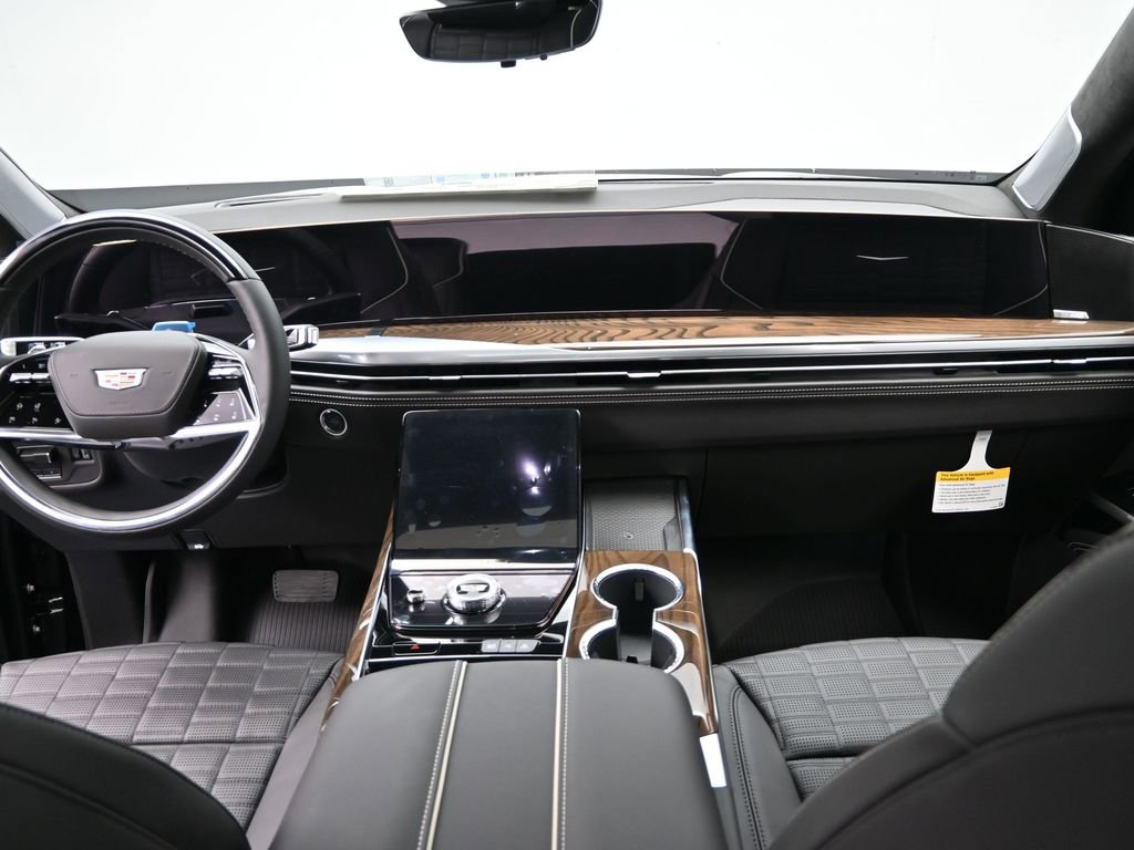 New 2026 Cadillac Escalade ESV Platinum Sport w/ LPO, ONYX Package AWD/4WD image 23
