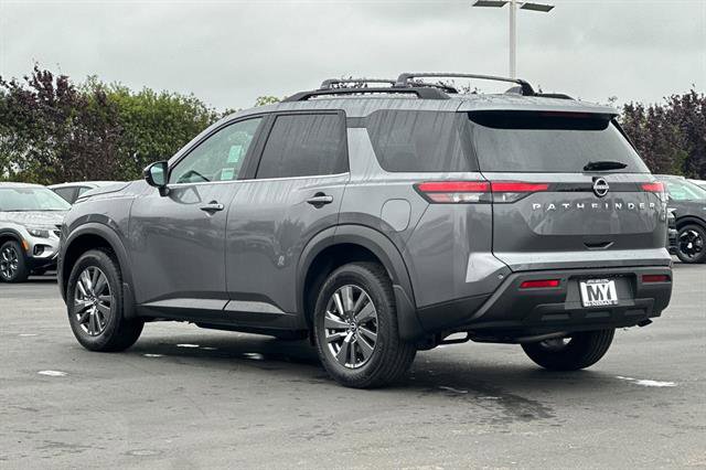 New 2025 Nissan Pathfinder SV w/ Cargo Package image 6