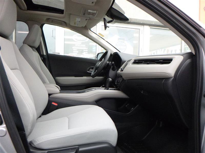 Used 2021 Honda HR-V EX image 7