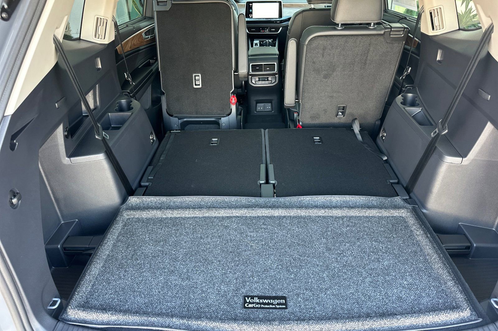 New 2026 Volkswagen Atlas SE image 14