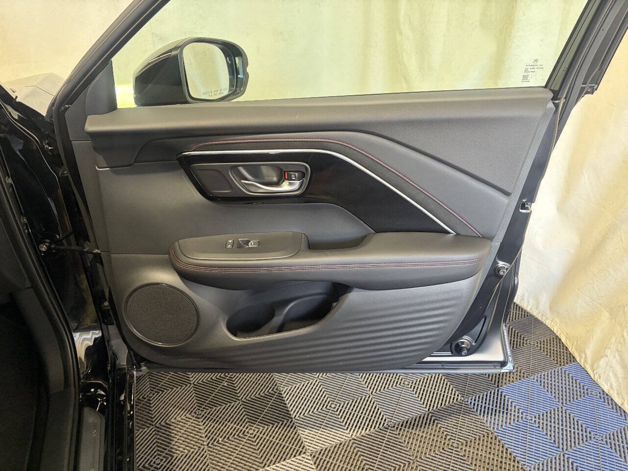 Used 2025 Acura ADX A-Spec AWD/4WD image 12