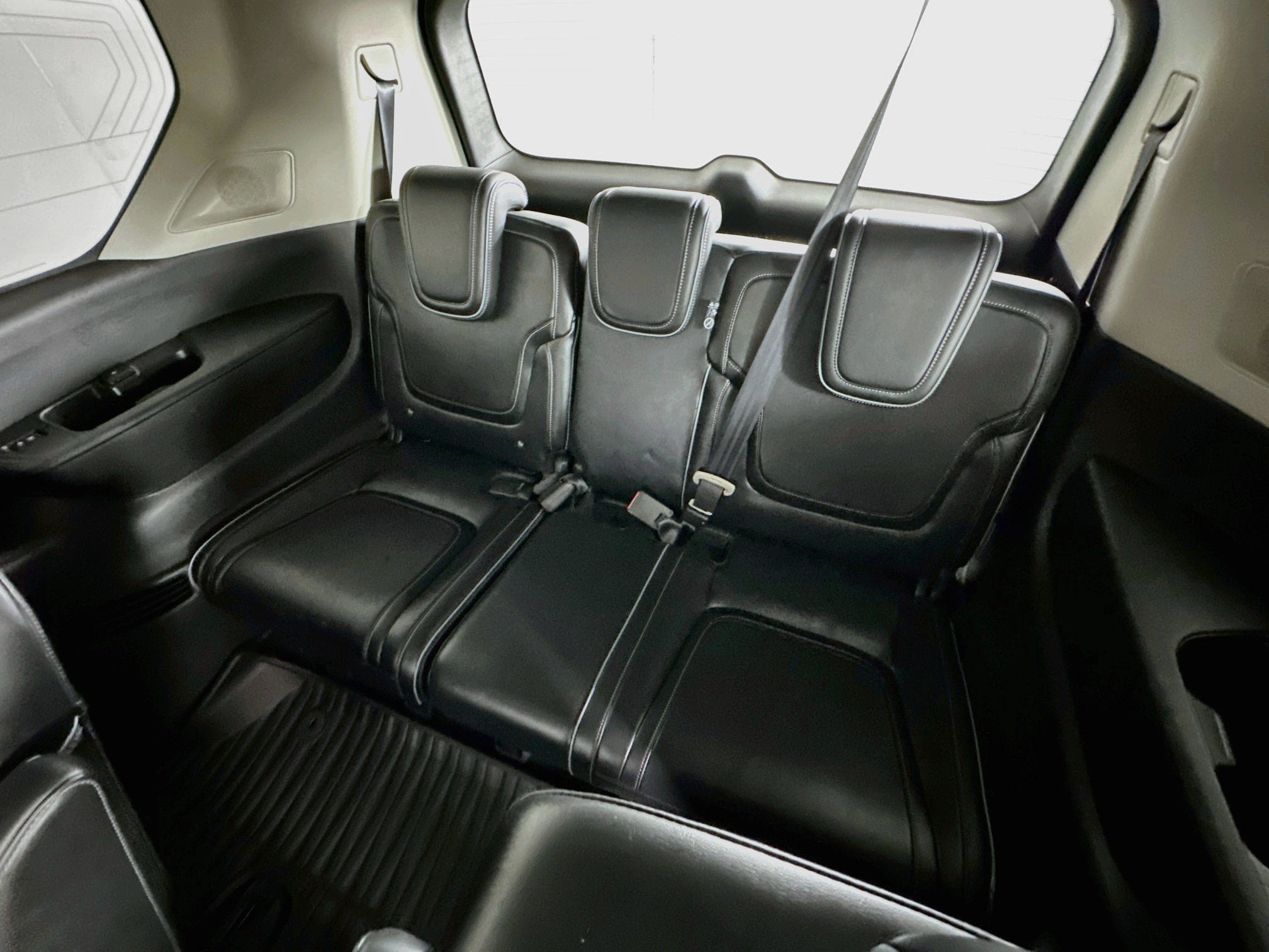 Used 2025 INFINITI QX80 Luxe AWD/4WD image 23