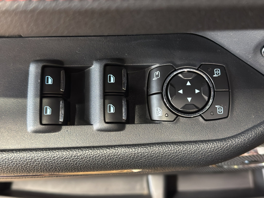 Used 2023 Ford Expedition Limited image 13