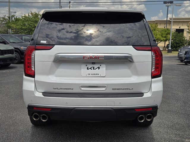 Used 2023 GMC Yukon Denali RWD image 7