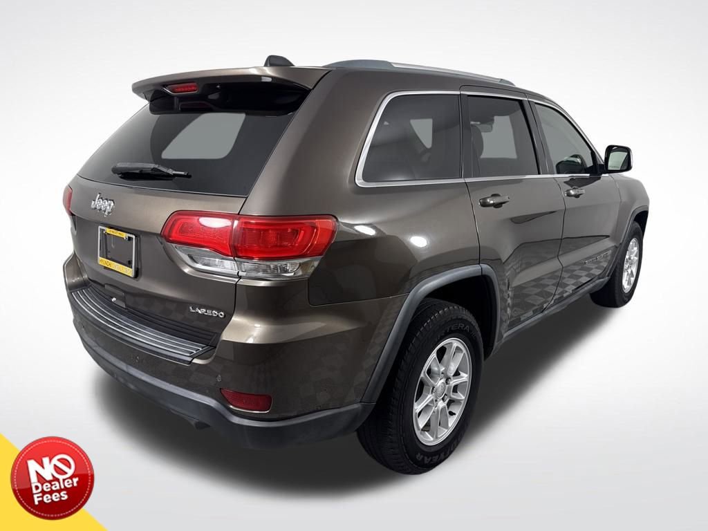 Used 2018 Jeep Grand Cherokee Laredo image 3