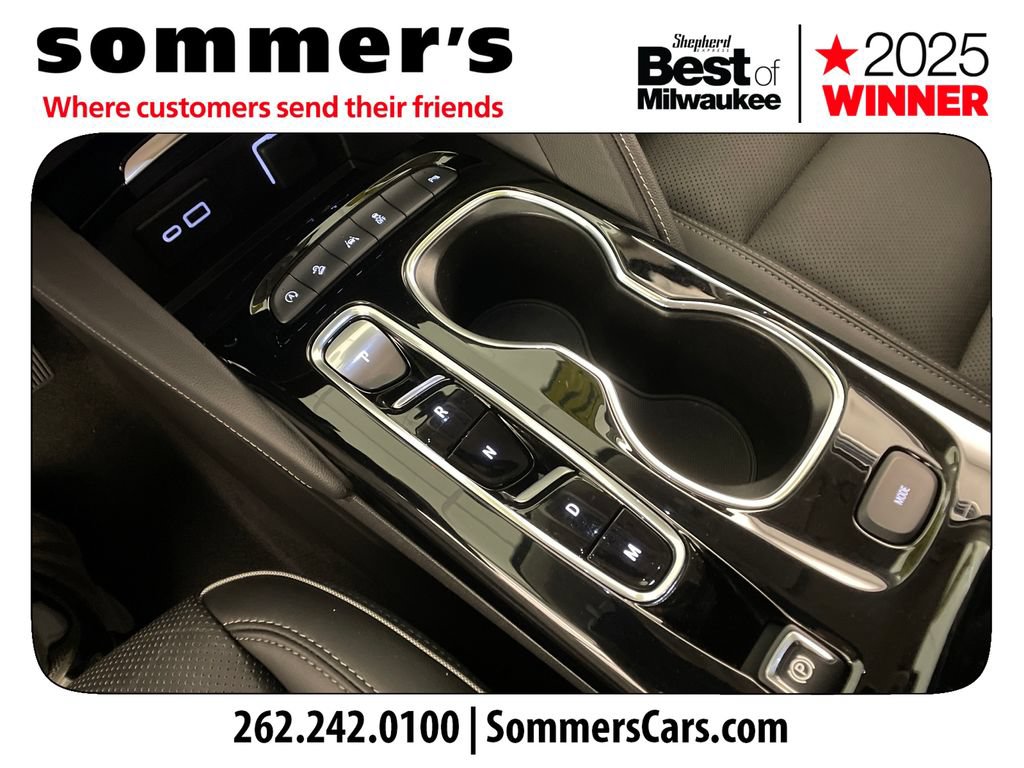 Used 2023 Buick Envision Essence AWD/4WD image 20