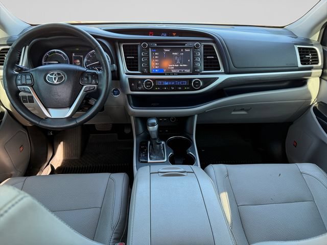Used 2019 Toyota Highlander Limited Platinum AWD/4WD image 14