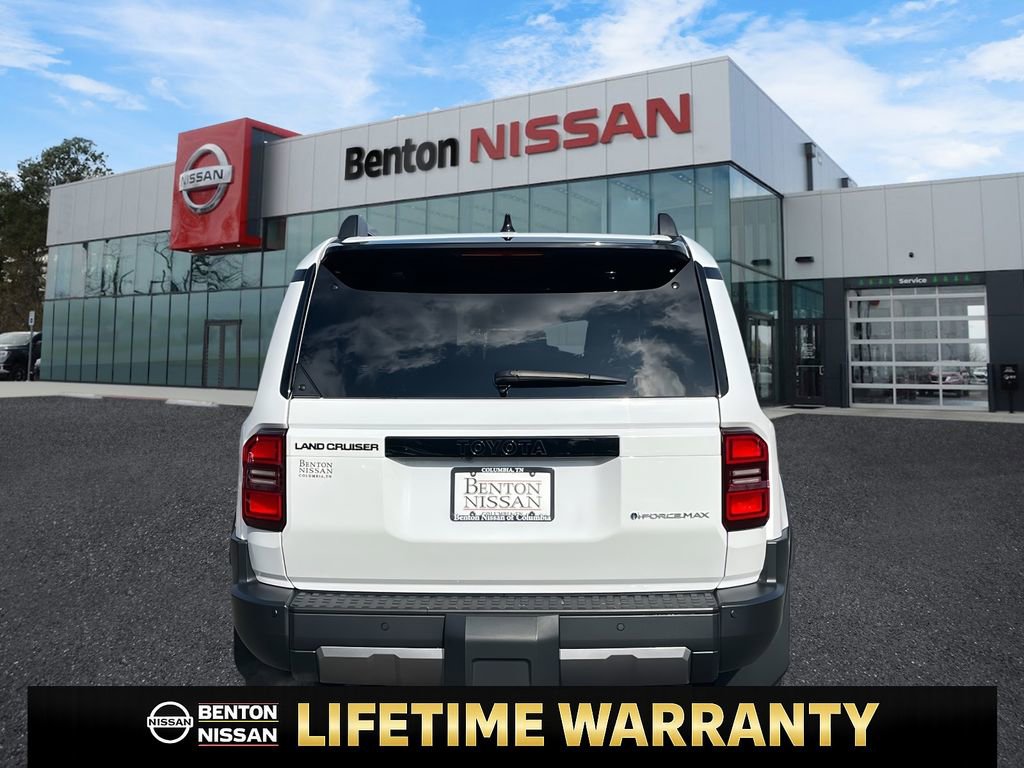 Used 2024 Toyota Land Cruiser image 39