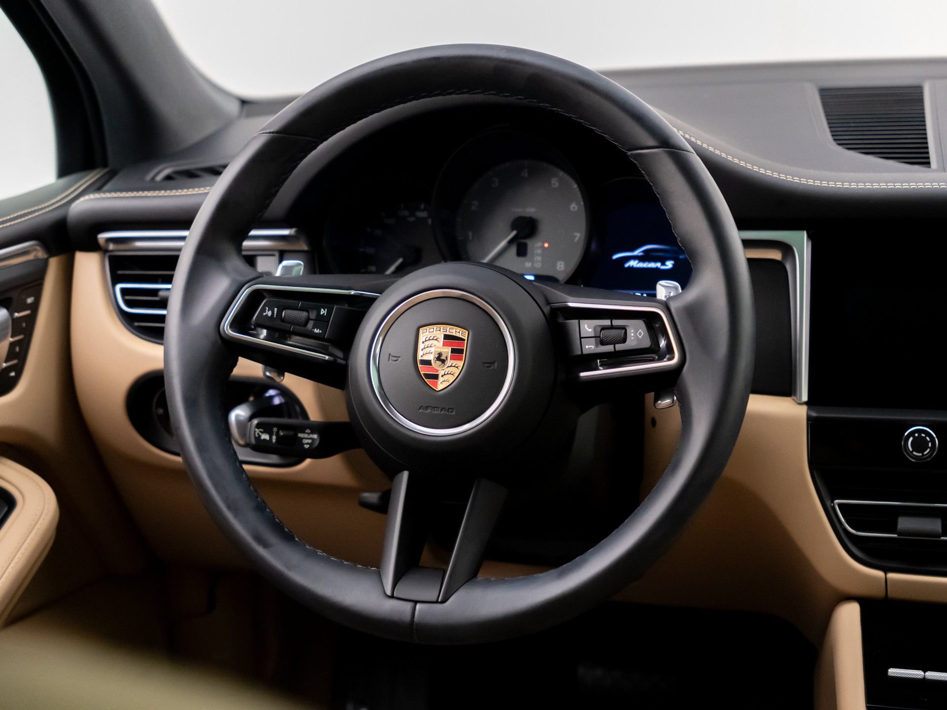 Used 2024 Porsche Macan S AWD/4WD image 12
