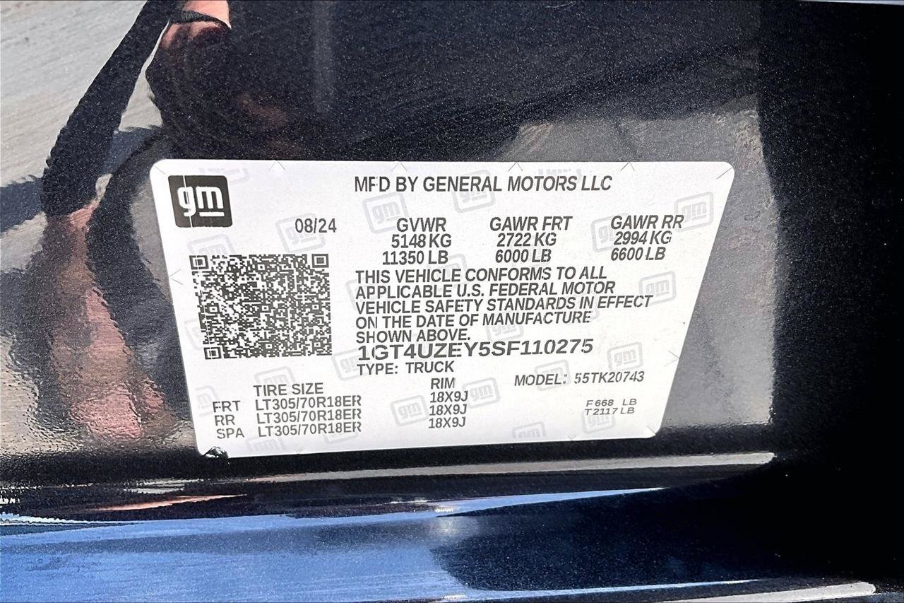 Used 2025 GMC Sierra 2500 AT4X AWD/4WD image 21