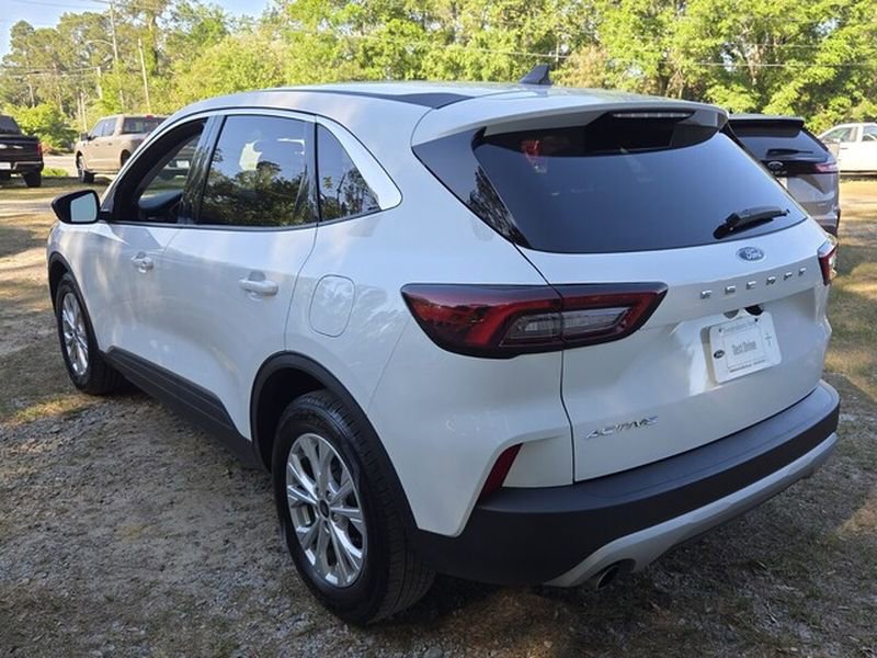 Used 2024 Ford Escape Active FWD image 11