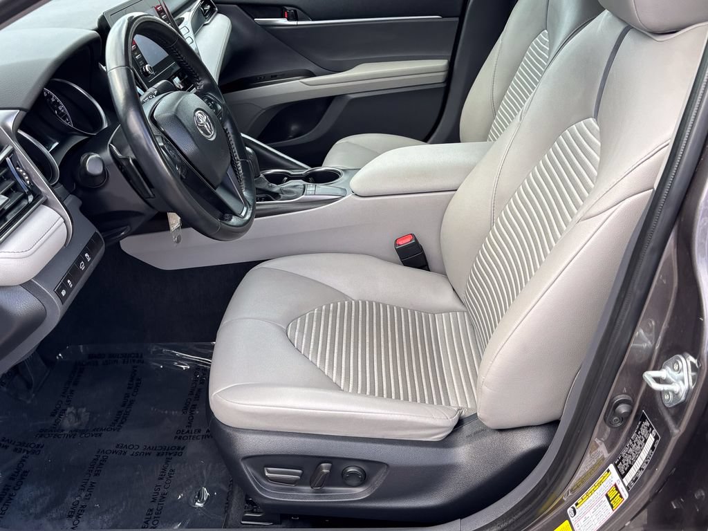 Used 2024 Toyota Camry SE FWD image 19