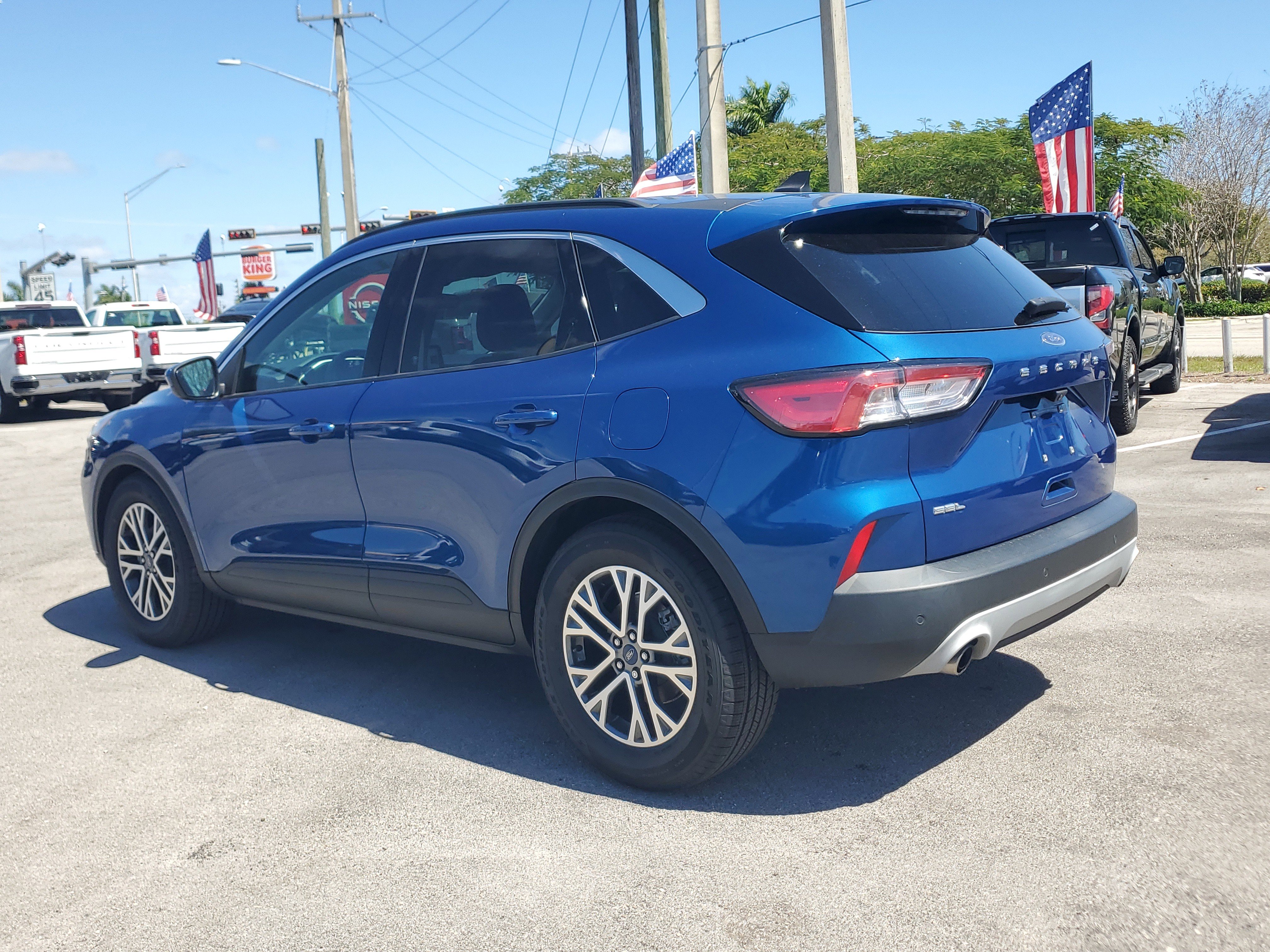 Used 2022 Ford Escape SEL w/ Technology Package image 7