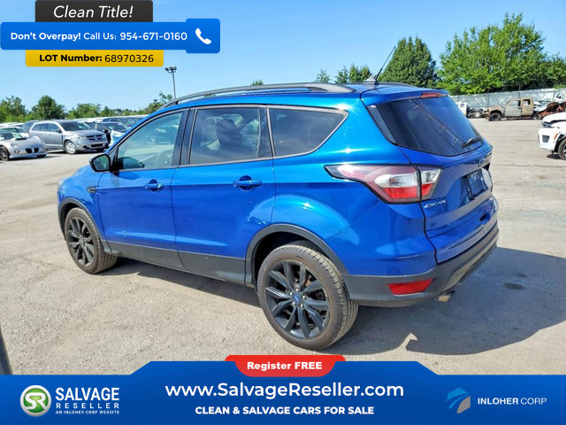 Used 2018 Ford Escape SE w/ SE Sport Appearance Package FWD image 3