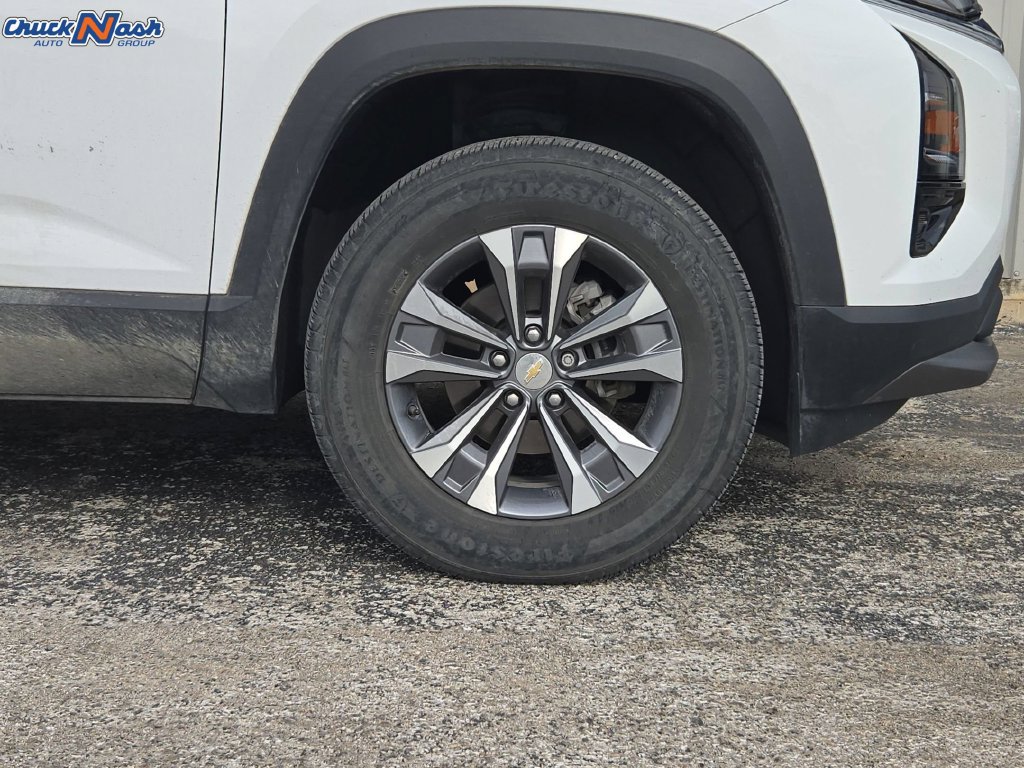 Used 2025 Chevrolet Equinox LT w/ Convenience Package II FWD image 10