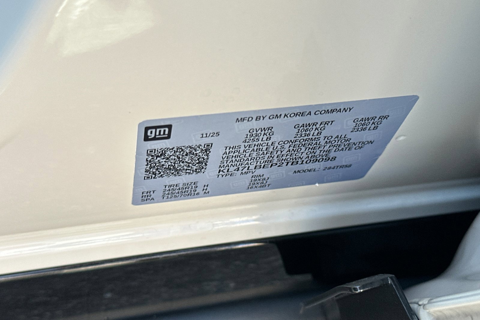 Certified 2026 Buick Envista Sport Touring w/ Studio Series FWD image 29