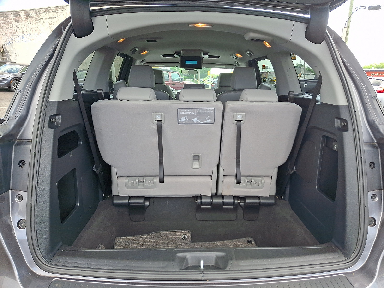 Used 2023 Honda Odyssey Touring image 29