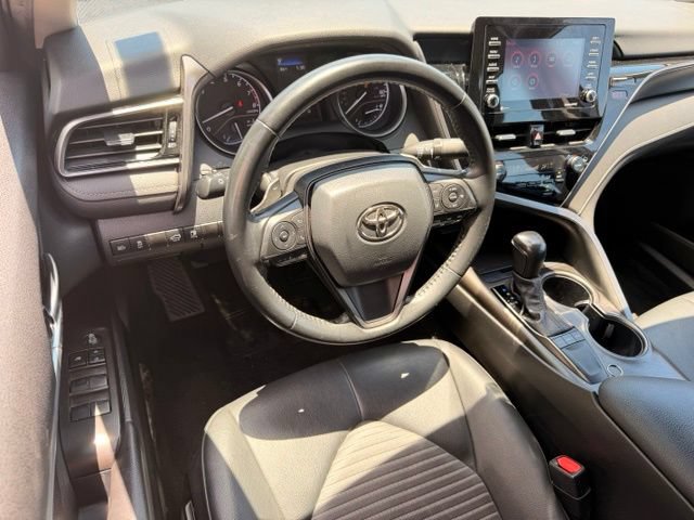 Used 2022 Toyota Camry SE FWD image 19