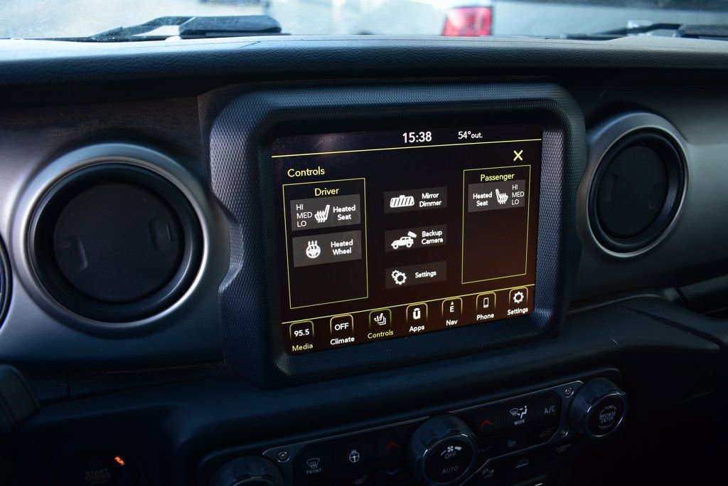 Used 2021 Jeep Wrangler Sport S image 38