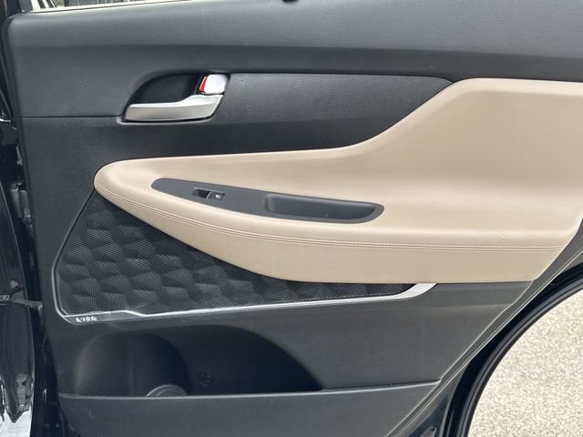 Used 2019 Hyundai Santa Fe SEL image 16