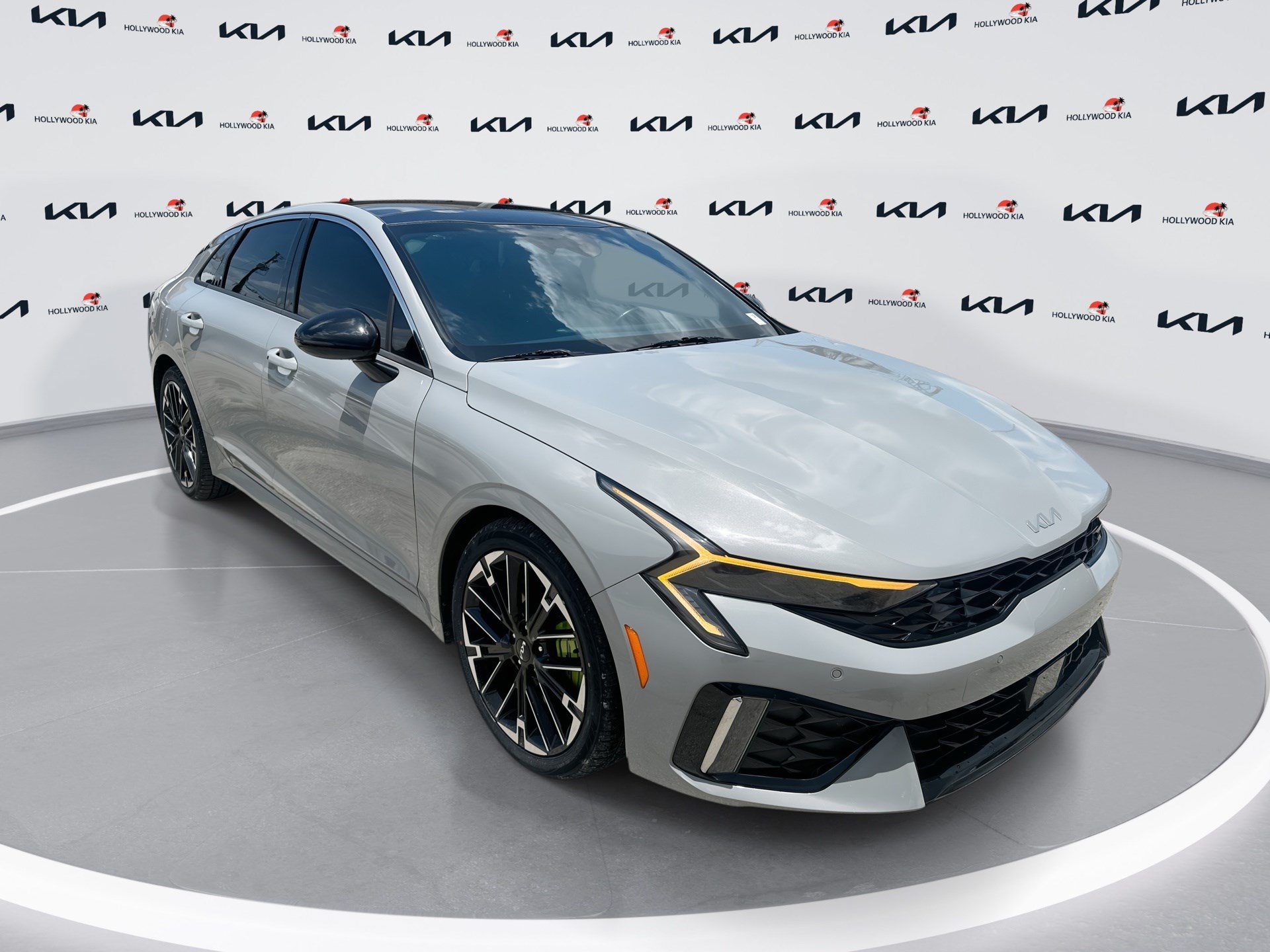 Used 2025 Kia K5 GT FWD image 1