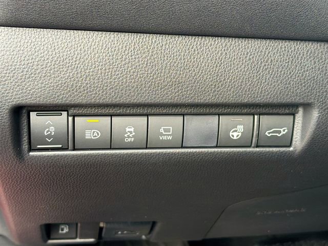 Used 2021 Toyota Venza Limited w/ Advanced Technology Package AWD/4WD image 10