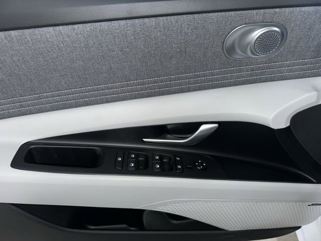 New 2026 Hyundai Elantra Limited image 12