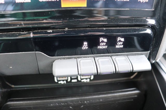 Used 2025 RAM 1500 Laramie image 15