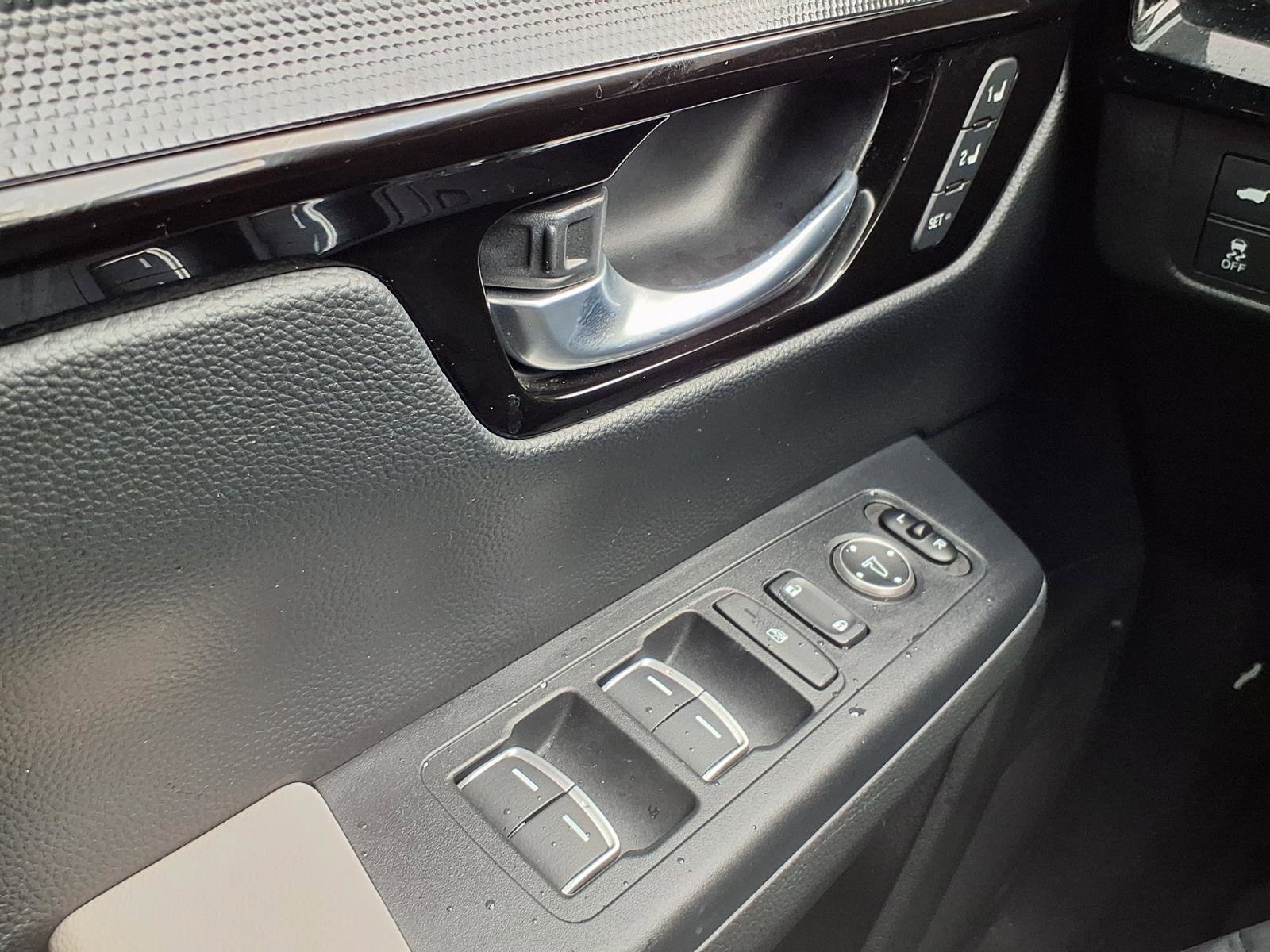Certified 2023 Honda CR-V EX-L image 10
