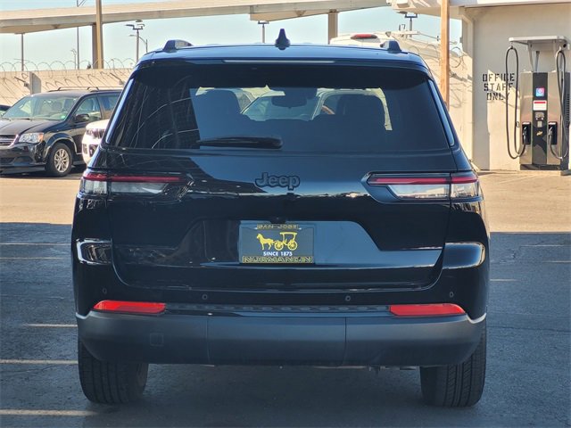 Certified 2024 Jeep Grand Cherokee L Laredo image 5