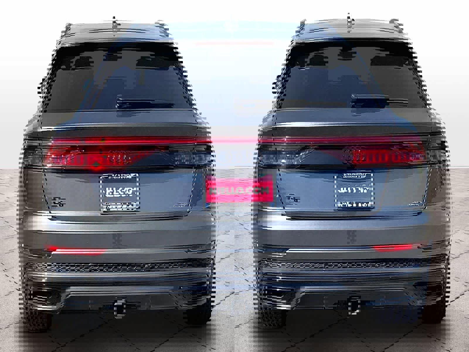 Used 2023 Audi Q8 Prestige image 7