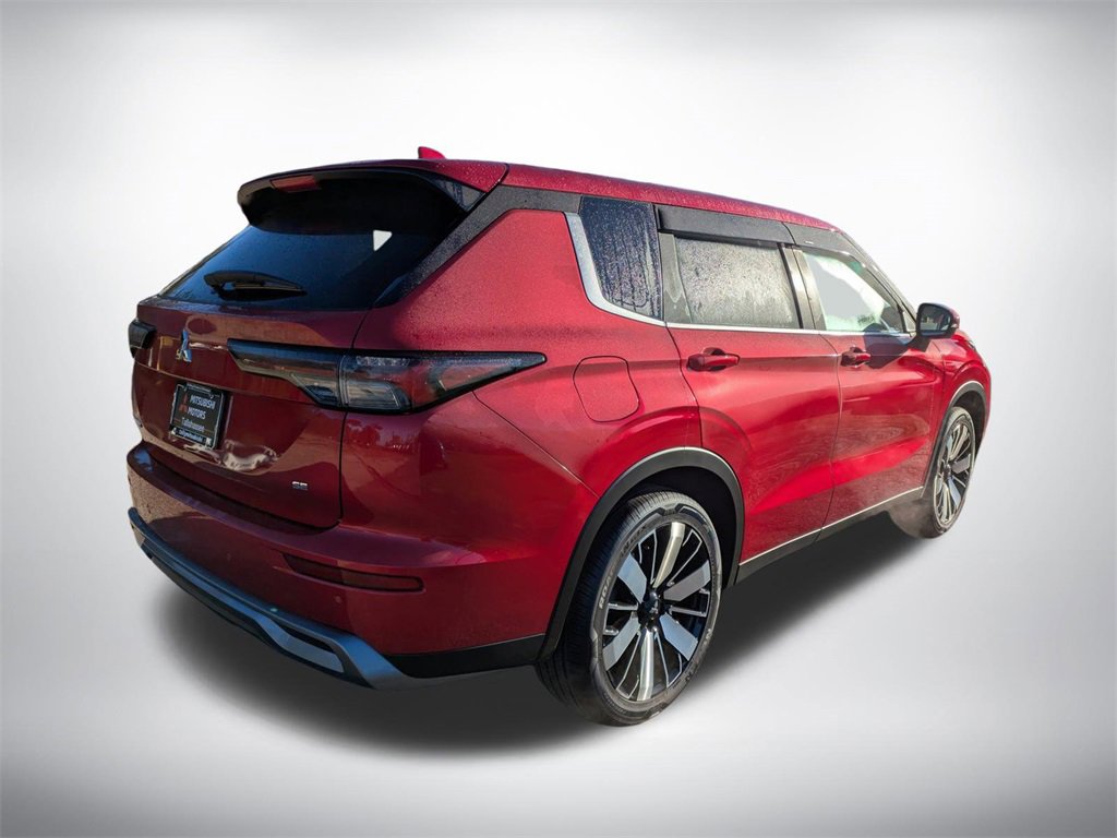 New 2025 Mitsubishi Outlander SE image 4