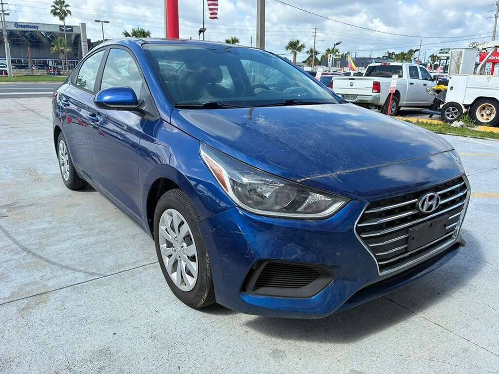 Used 2021 Hyundai Accent SE FWD image 3