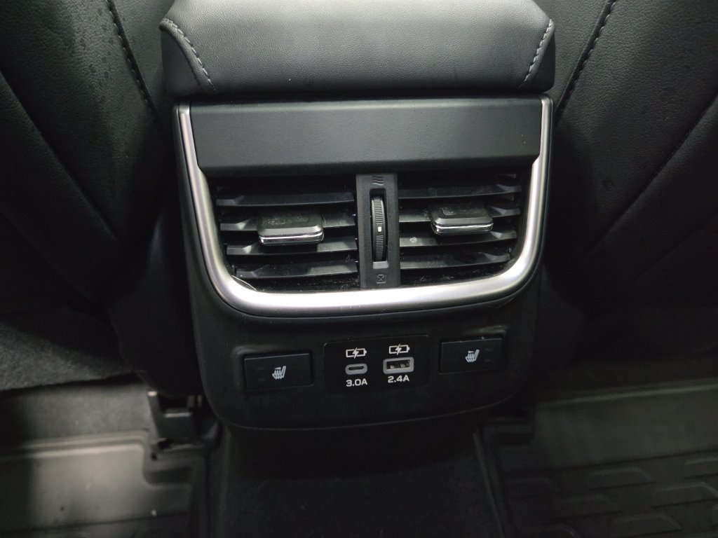 Used 2025 Subaru Outback Touring XT AWD/4WD image 27