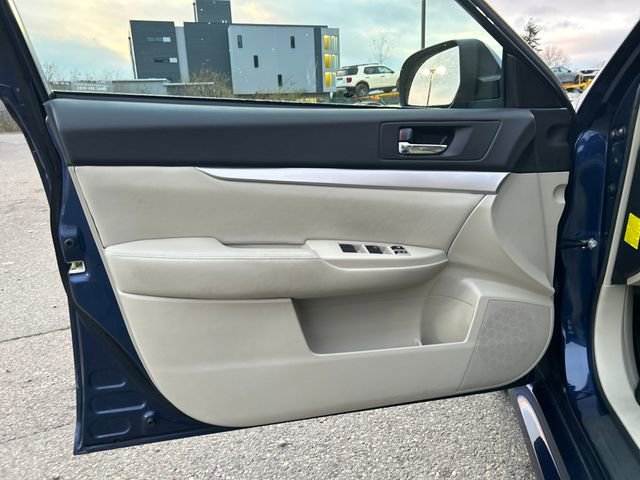 Used 2011 Subaru Legacy 2.5i Premium image 16