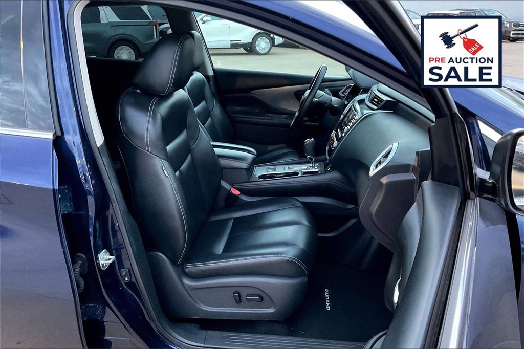 Used 2023 Nissan Murano SV image 7