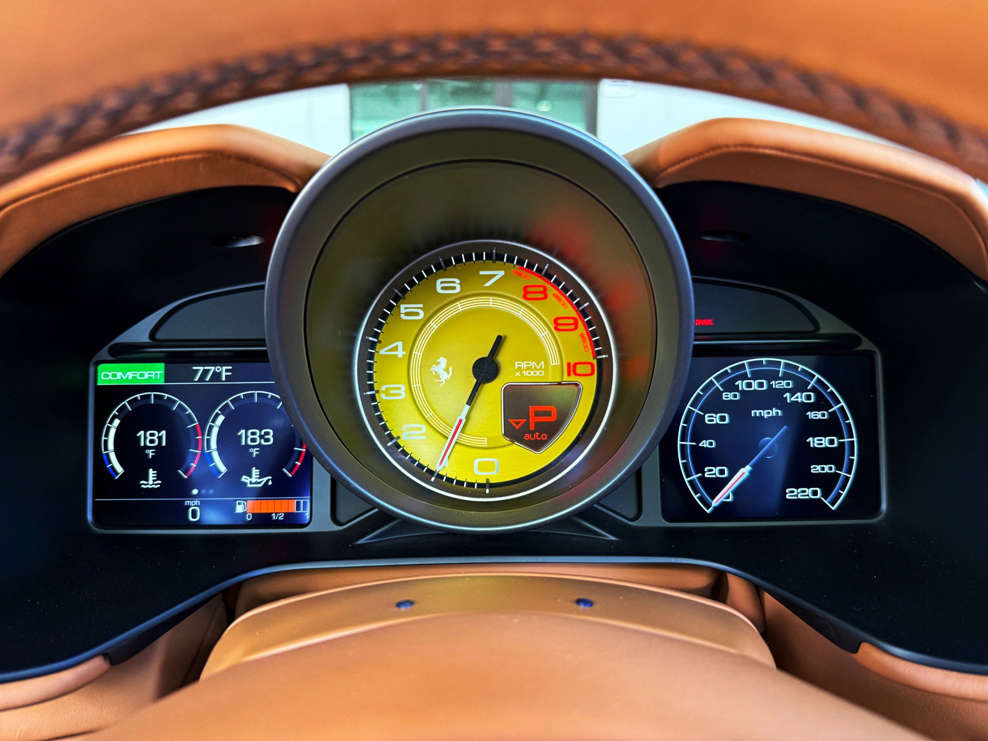 Used 2019 Ferrari Portofino RWD image 40