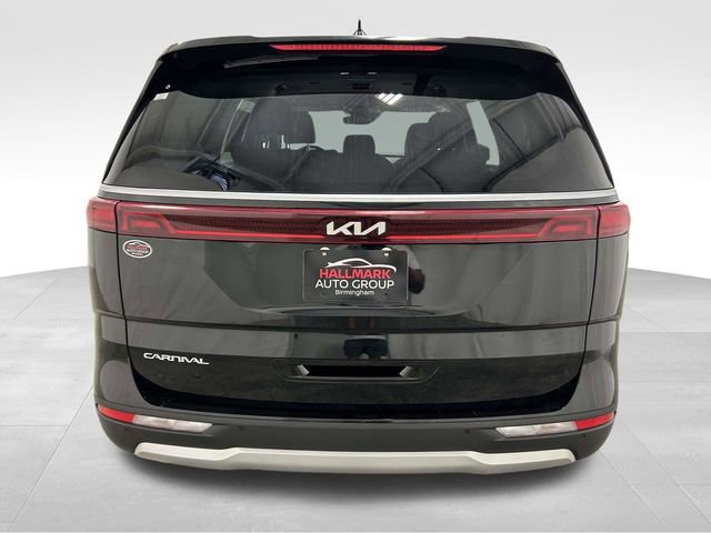 Used 2024 Kia Carnival EX FWD image 5