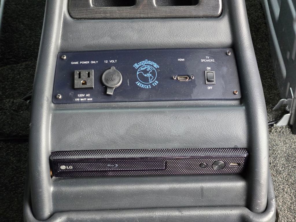 Used 2021 Mercedes-Benz Sprinter 2500 image 30